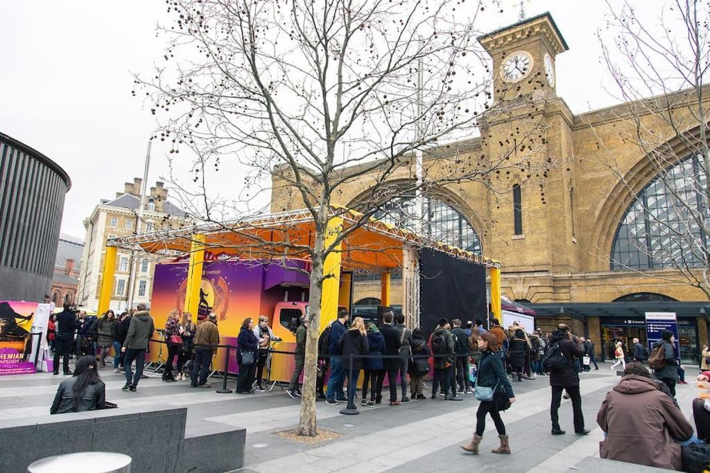 Entire In Kings Cross *